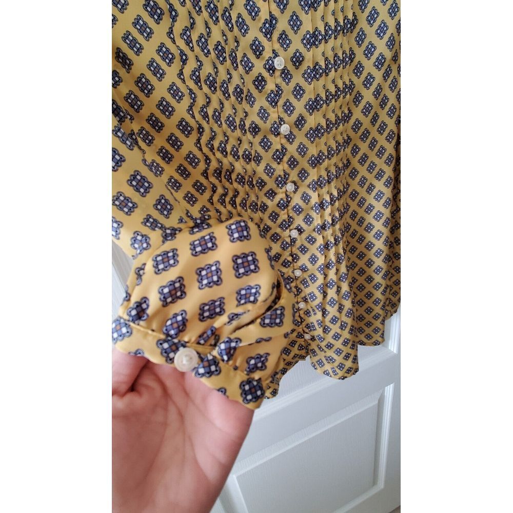 G.H. Bass & Co Women's Blouse Long Sleeve Button Up Yellow Satin Size XS - Picture 4 of 8